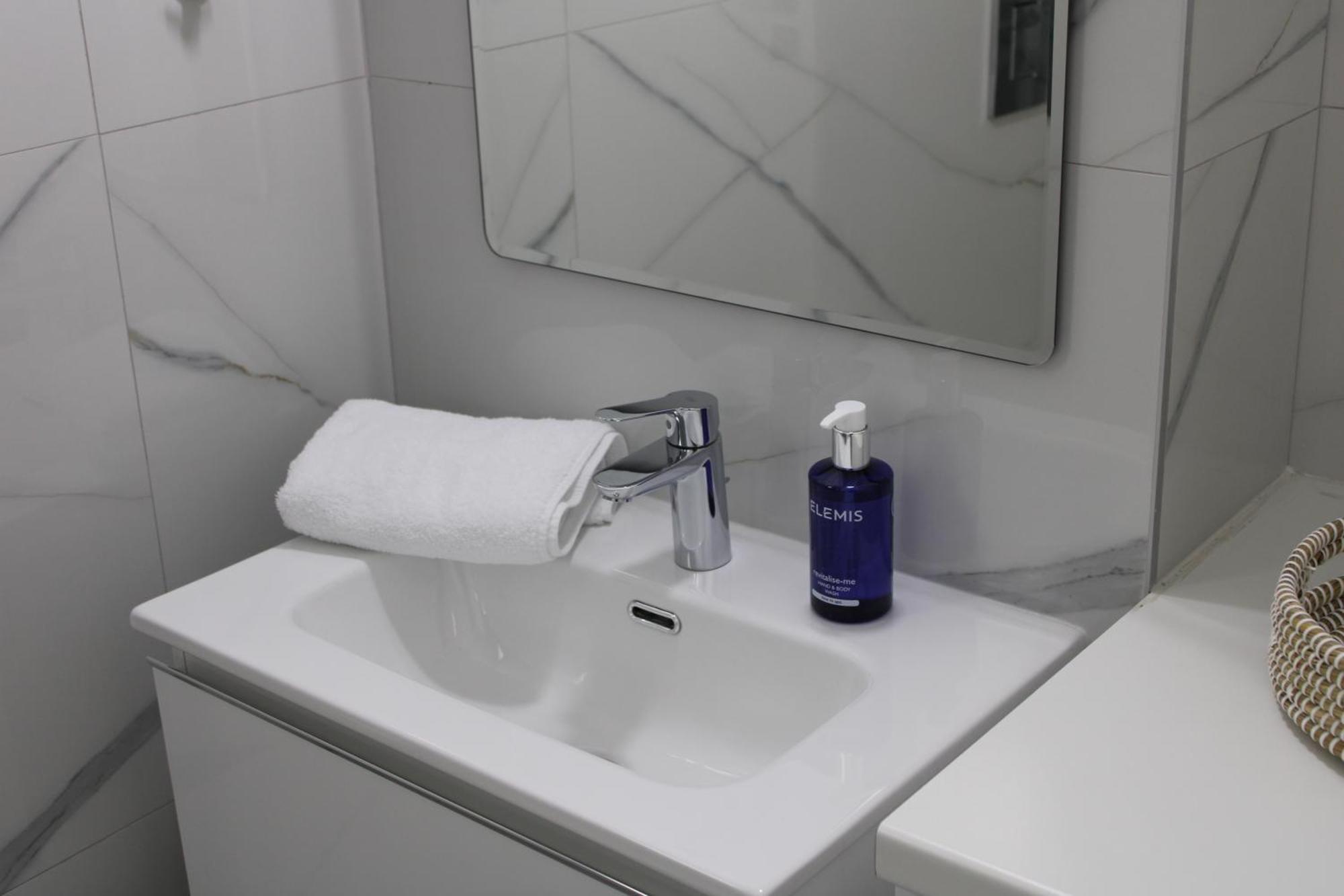 Hypnos Residence Никозия Екстериор снимка